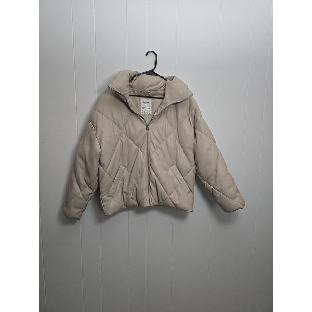 Abercrombie & Fitch Vegan Leather Puffer Jacket Size  Medium